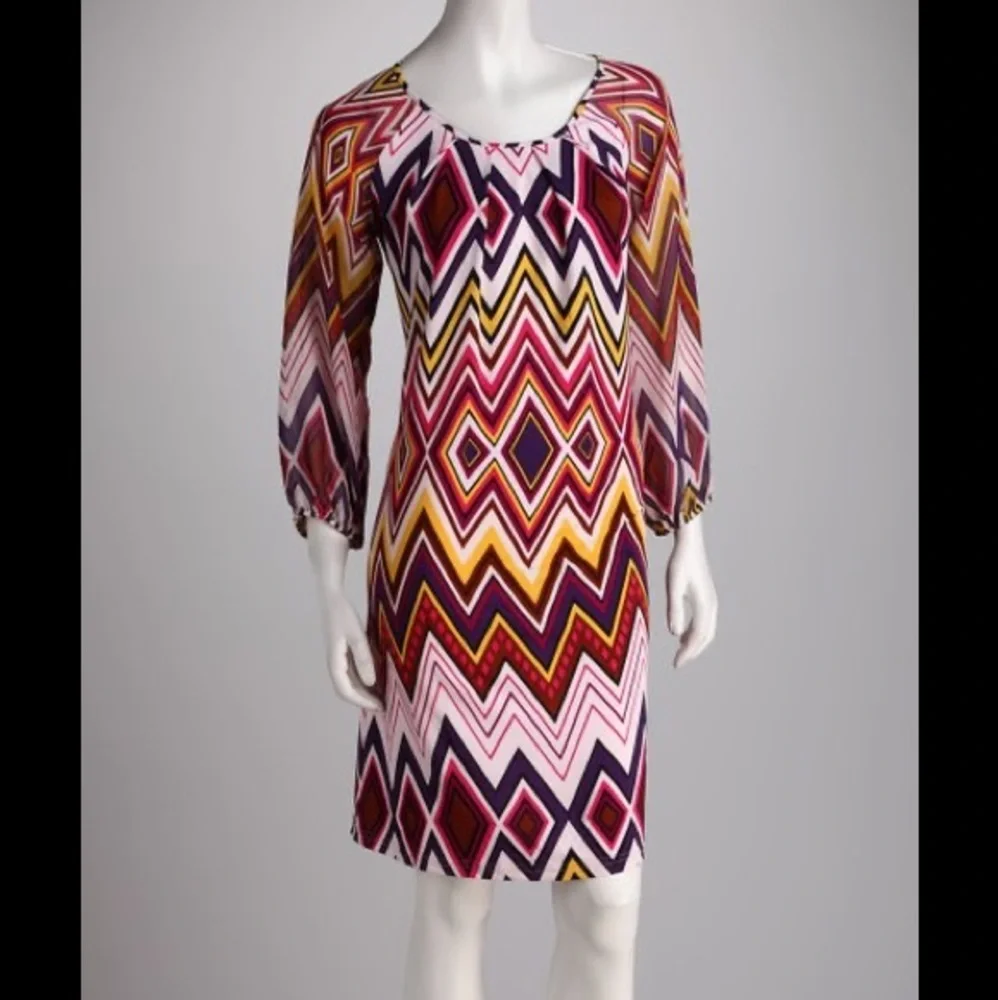 Vior Vior Multi colored‎ zigzag design dress, Sz 10